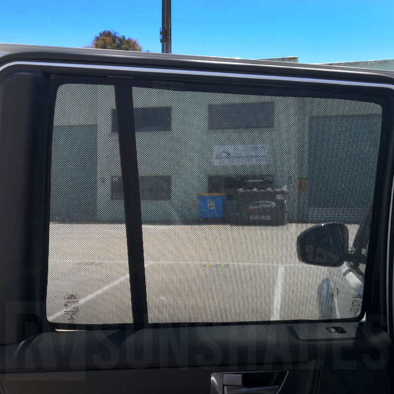 LAND ROVER Discovery 3/4 L319 4WD Window Shade 2004-2017 [Quarter Window] - RVSUNSHADES