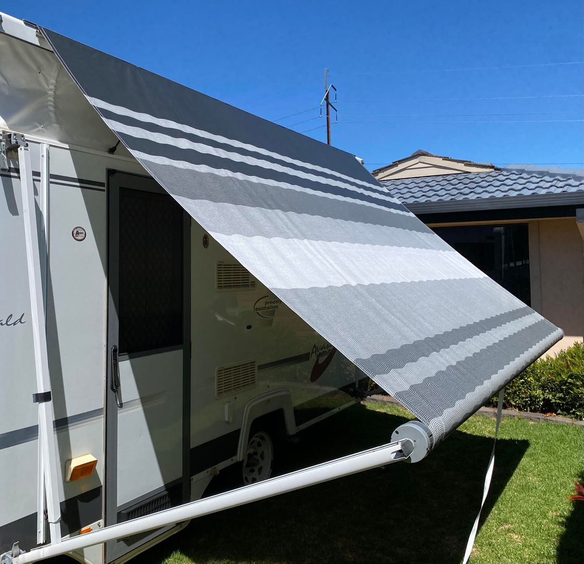 RVSUNSHADES vs Awnlux